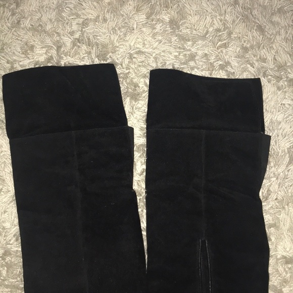 Thigh high faux suede boot - Picture 4 of 6